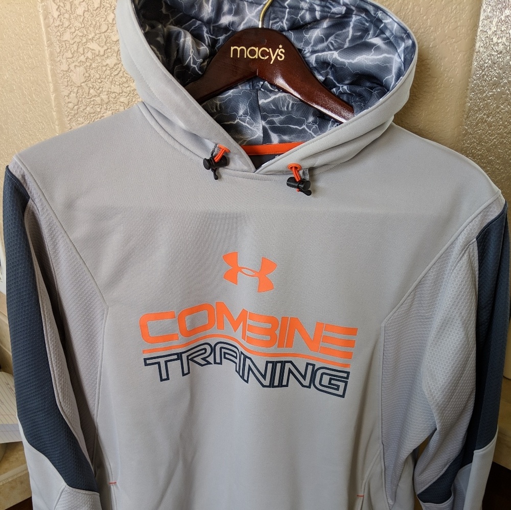 Under Armour Hoodie